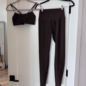 ALO Yoga Brown Sports Bra & Leggings Set